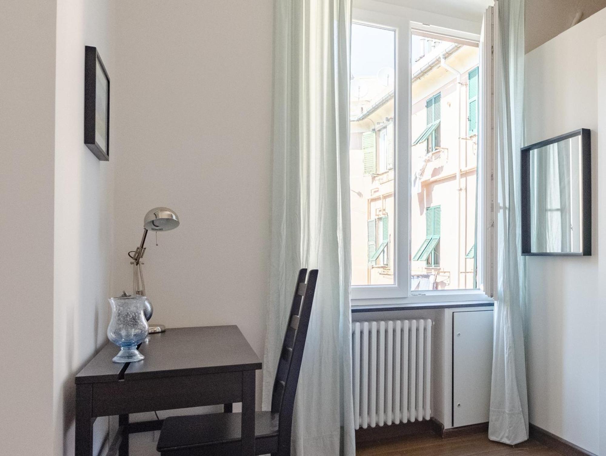 Joivy Spacious Family Apt For 4, In Carignano, Генуя Экстерьер фото